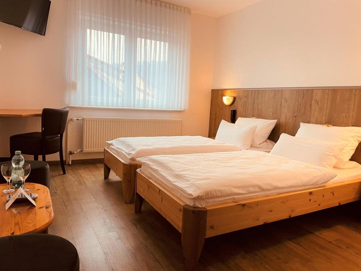Hotel Orthwein -Kostenfreie Parkplaetze- Cölbe Eksteriør bilde