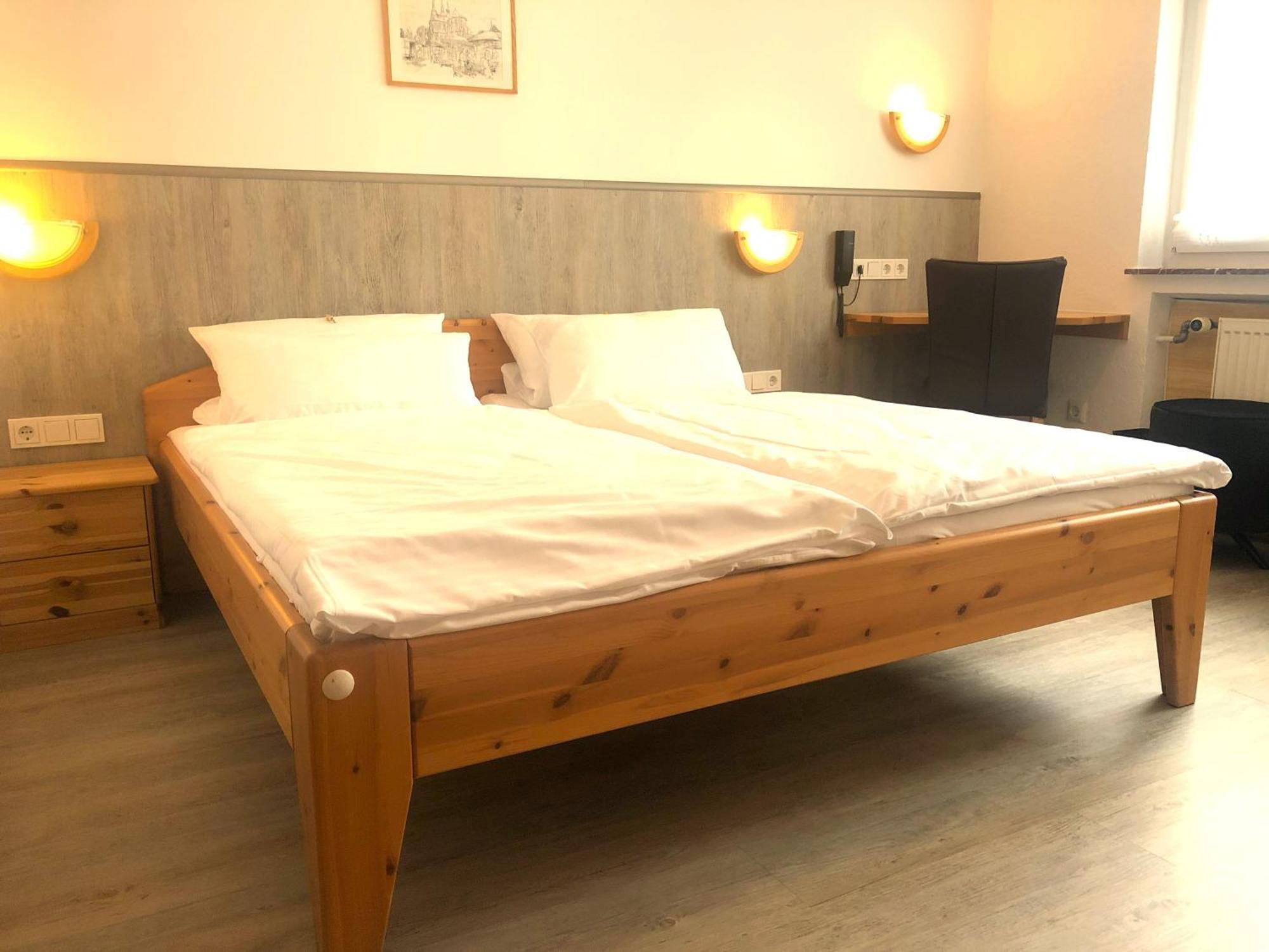 Hotel Orthwein -Kostenfreie Parkplaetze- Cölbe Eksteriør bilde